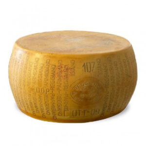 Сыр твердый Parmigiano Reggiano DOP (Пармиджано Реджано) 24 месяца выдержки из коровьего молока 38 кг