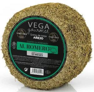 Твёрдый сыр Manchego Vega (Манчего) в розмарине из овечьего молока 100 г
